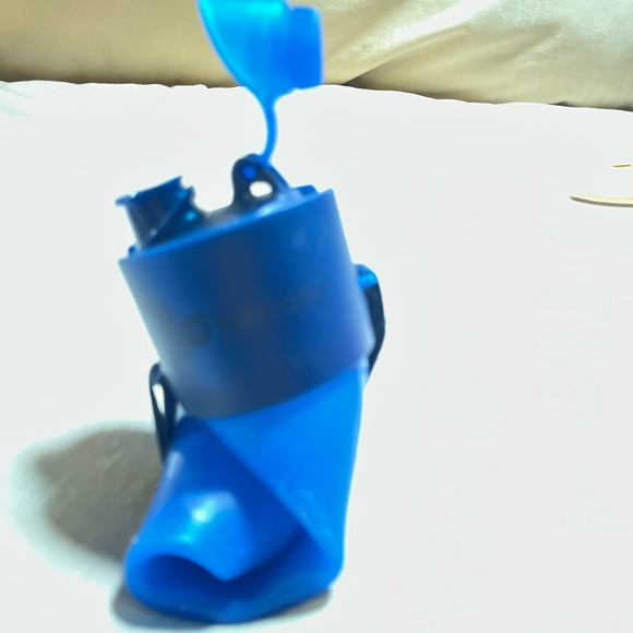 NOMANDER collapsible water bottle. BPA free - Picture 2 of 3
